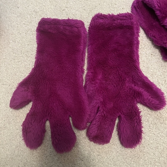 Alinco Costumes- Professional Purple Green Dinosaur “Duffy” Mascot Costume Used - Picture 9 of 16